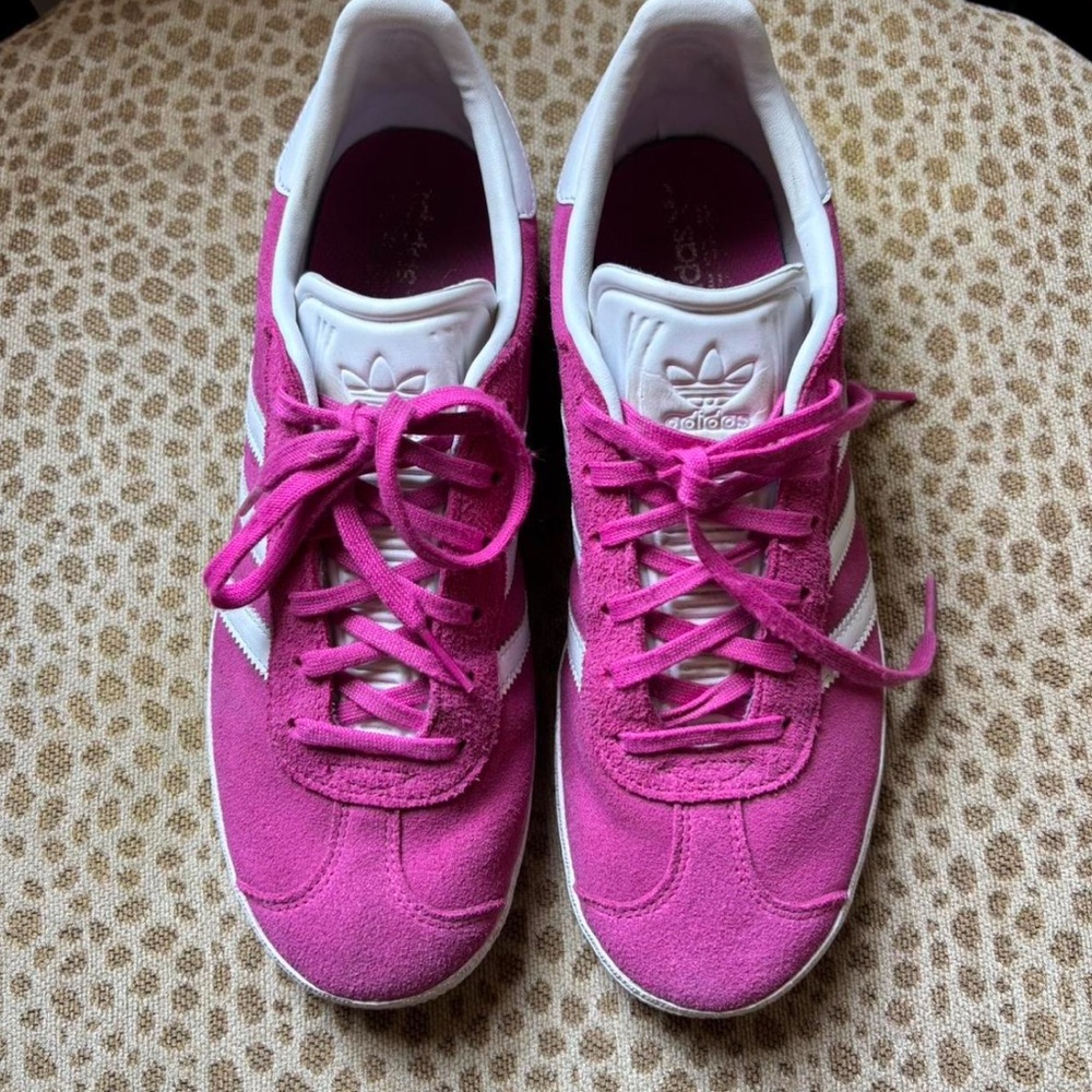 Adidas Women's Fuchsia and White Gazelle Sneakers, size 9 women’s, gently worn